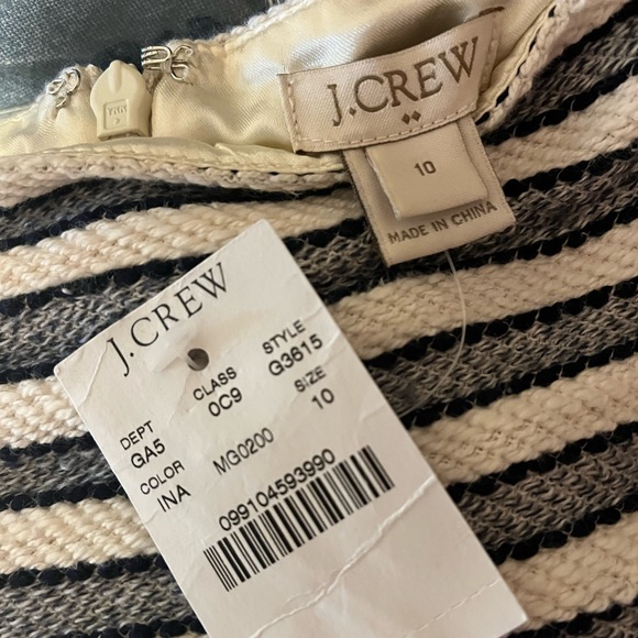 J. Crew - NEW w/ style tag - White & Blue striped pencil skirt - Sz 10 - Picture 3 of 3